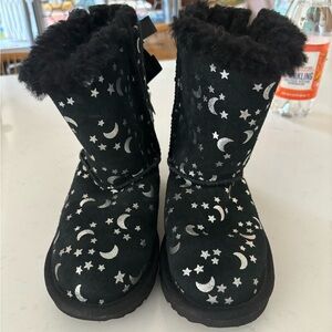 Little kids brand new UGG uggs, never worn size 12, without box